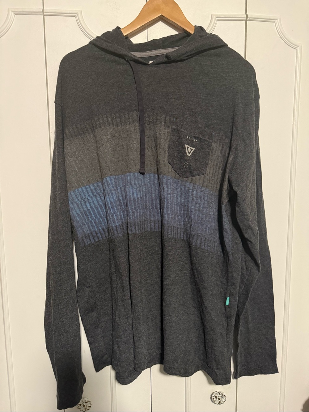 VISSLA Charcoal Gray Pullover Hoodie